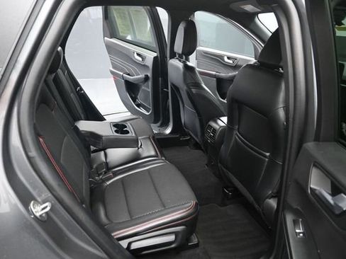 Used 2025 Ford Escape ST-Line AWD/4WD image 30