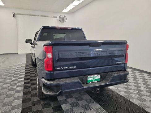 Used 2020 Chevrolet Silverado 1500 Custom w/ Custom Value Package image 6