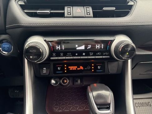 Used 2019 Toyota RAV4 Limited w/ Limited Grade Weather Package image 22