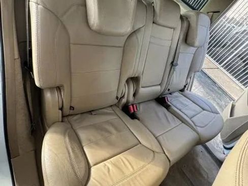 Used 2016 Mercedes-Benz GL 450 4MATIC image 24