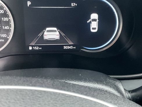 Used 2022 Genesis G70 2.0T image 13