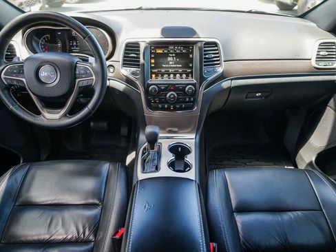 Used 2016 Jeep Grand Cherokee Limited RWD image 11