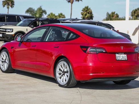 Used 2021 Tesla Model 3 Standard Range Plus RWD image 5