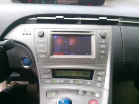 Used 2015 Toyota Prius Two FWD image 30