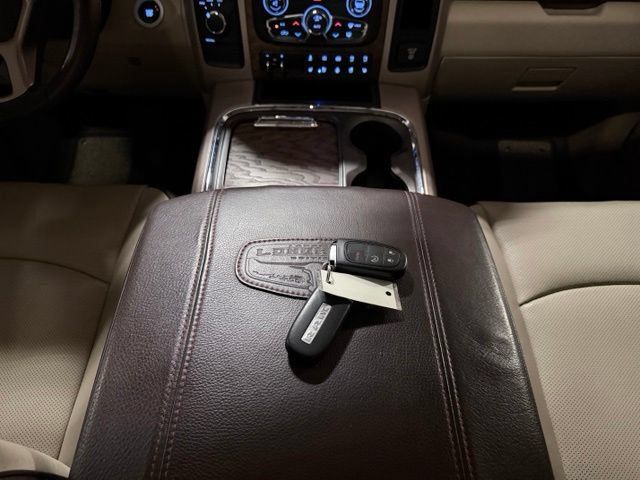 Used 2018 RAM 2500 Longhorn w/ Longhorn Southfork Package AWD/4WD image 43