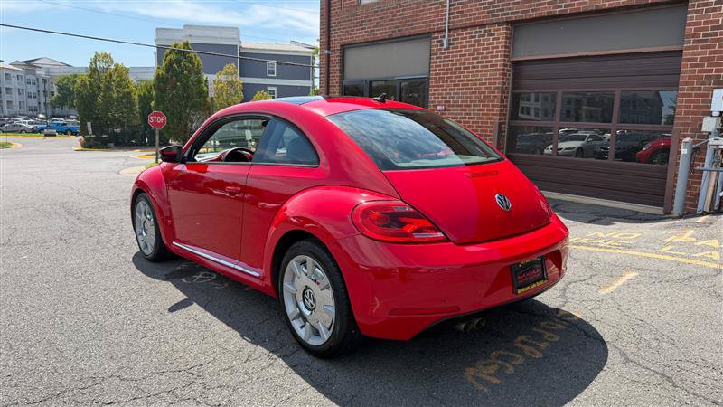 Used 2013 Volkswagen Beetle 2.5 FWD image 14