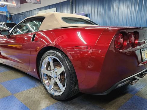 Used 2007 Chevrolet Corvette Convertible w/ Preferred Equipment Group image 6
