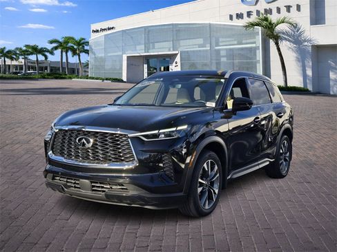 Certified 2025 INFINITI QX60 Luxe w/ Cargo Package image 3