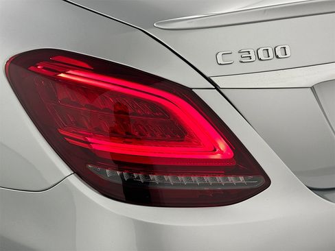 Used 2021 Mercedes-Benz C 300 4MATIC Sedan image 16