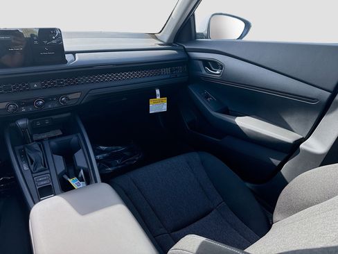 New 2026 Honda Accord LX image 18