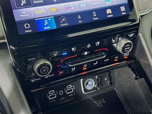 Used 2021 Jeep Grand Cherokee L Overland w/ Luxury Tech Group IV image 28