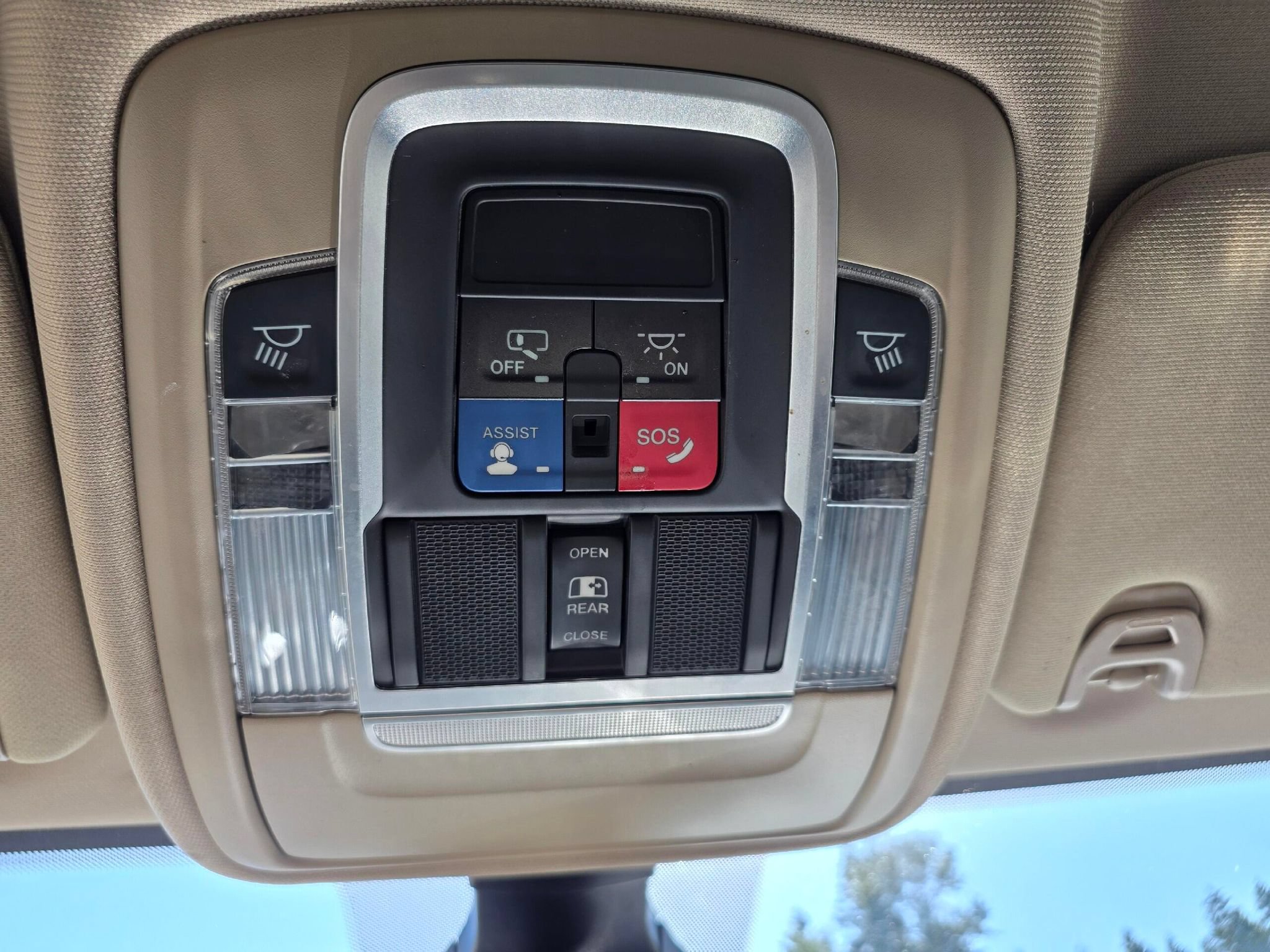Used 2022 RAM 2500 Laramie AWD/4WD image 21
