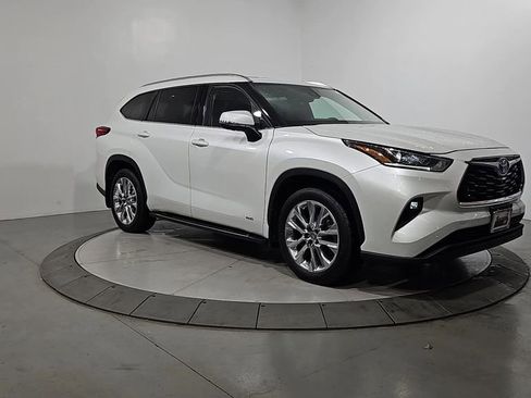 Used 2023 Toyota Highlander Limited AWD/4WD image 8