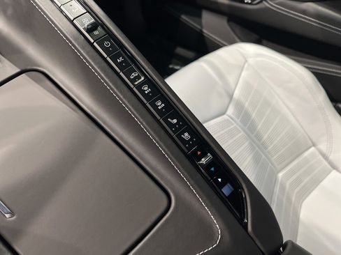 Used 2023 Chevrolet Corvette Stingray Premium Conv w/ 3LT image 20