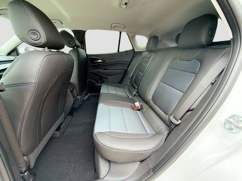 New 2026 Chevrolet Trax LT FWD image 24