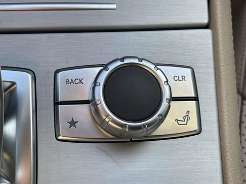 Used 2015 Mercedes-Benz SL 63 AMG w/ Driver Assistance Package image 31