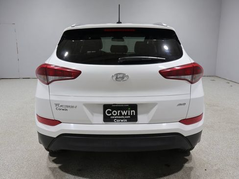 Used 2017 Hyundai Tucson SE w/ SE Popular Package 02 AWD/4WD image 3