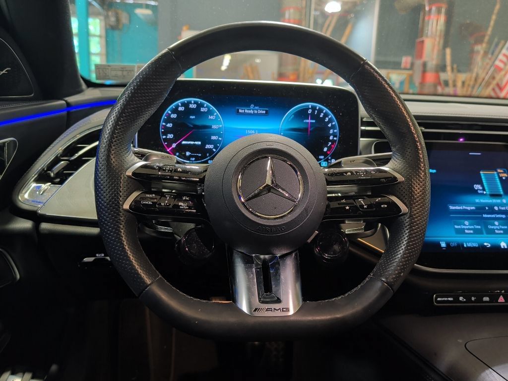 Used 2025 Mercedes-Benz E 53 AMG e 4MATIC Sedan image 2