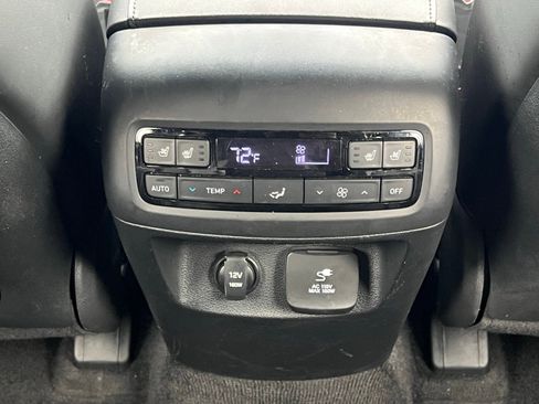 Used 2022 Hyundai Palisade Calligraphy image 22