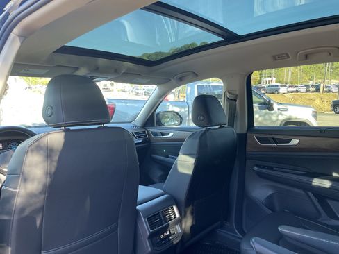 New 2026 Volkswagen Atlas SE image 13