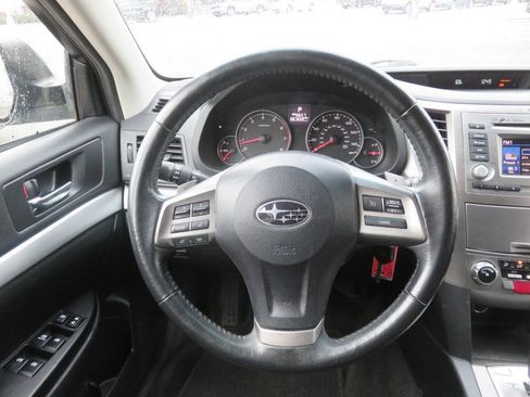 Used 2014 Subaru Outback 2.5i Premium AWD/4WD image 14