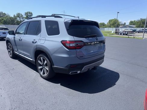 Used 2024 Honda Pilot Elite image 5