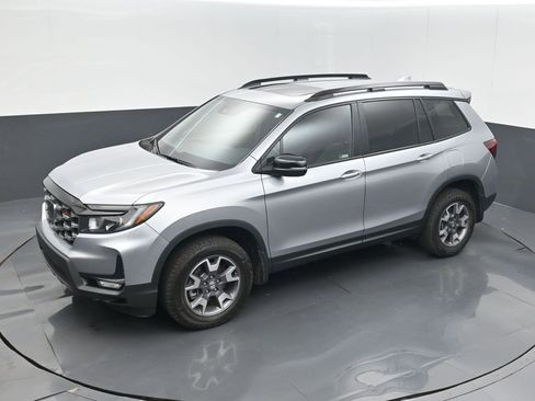 Used 2022 Honda Passport TrailSport image 9