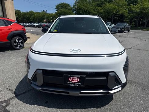 Used 2026 Hyundai Kona SEL Premium AWD/4WD image 2