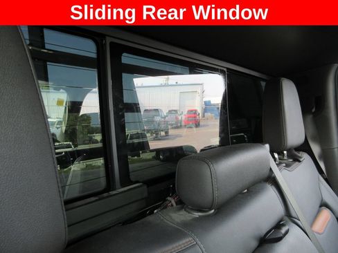 Used 2025 GMC Sierra 2500 AT4 w/ AT4 Premium Plus Package AWD/4WD image 26