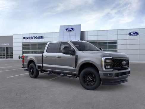 New 2026 Ford F250 Lariat w/ Black Appearance Package image 7