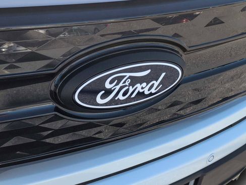 New 2025 Ford F150 Lightning Platinum image 4