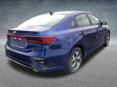 Used 2021 Kia Forte LXS FWD image 22