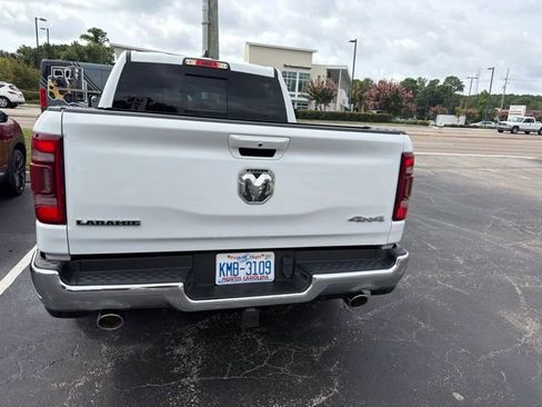 Used 2023 RAM 1500 Laramie AWD/4WD image 3