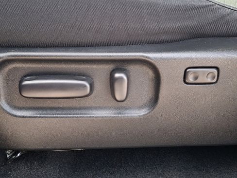 Certified 2021 Toyota Tacoma TRD Off-Road image 27