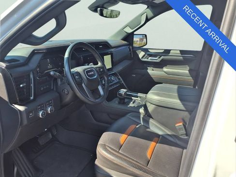 Used 2024 GMC Sierra 1500 AT4 w/ Technology Package AWD/4WD image 19