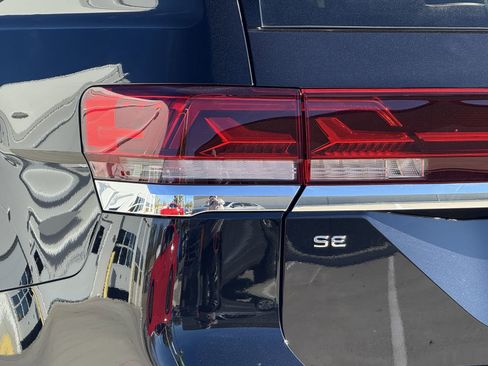 New 2025 Volkswagen Atlas SE image 6