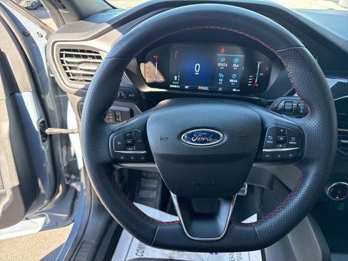 Used 2023 Ford Escape ST-Line FWD image 11