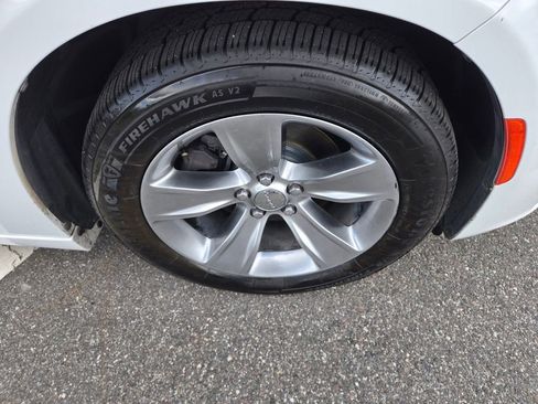 Used 2016 Dodge Charger SXT image 10