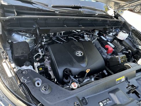 Used 2021 Toyota Highlander Platinum image 41