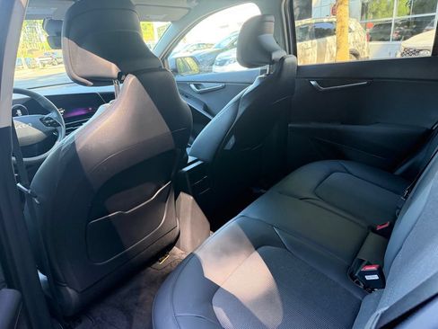 Certified 2024 Kia Niro Wind w/ Wind Preserve Package FWD image 16