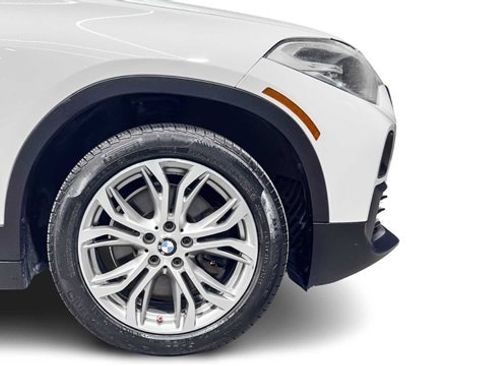 Used 2018 BMW X2 sDrive28i w/ Convenience Package image 5