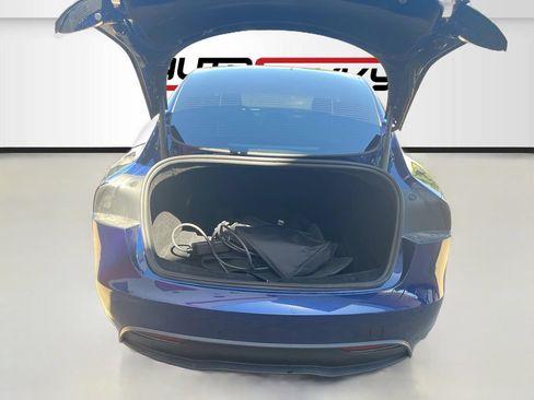 Used 2025 Tesla Model 3 Long Range AWD/4WD image 28