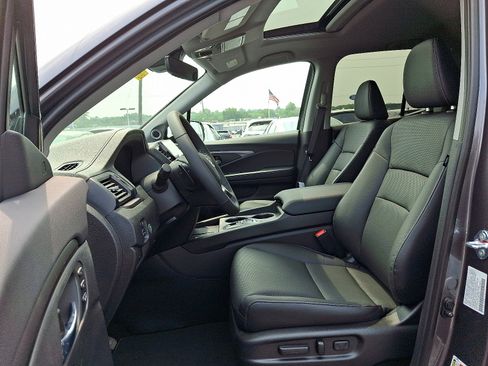 New 2025 Honda Ridgeline RTL image 6