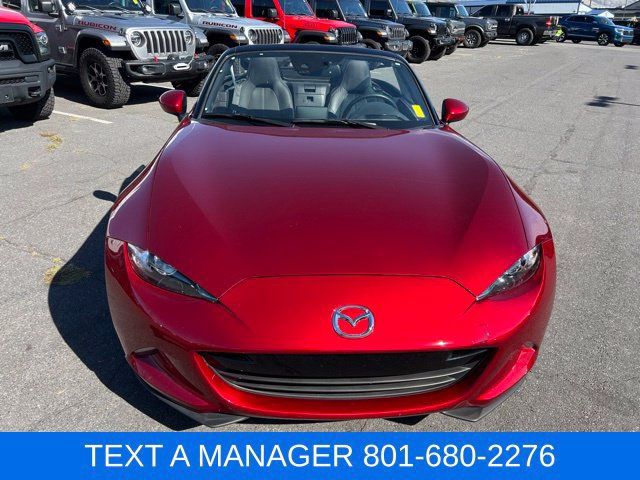 Used 2023 MAZDA MX-5 Miata Grand Touring RWD image 10
