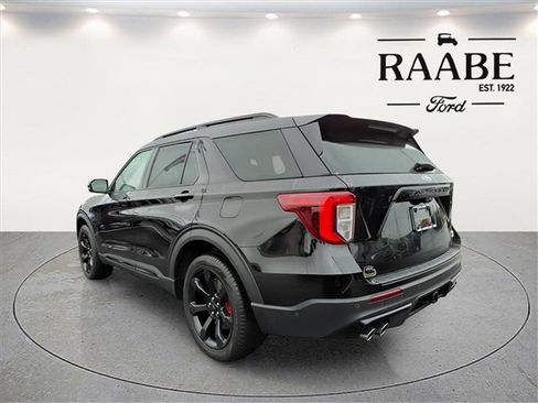 Used 2022 Ford Explorer ST w/ Equipment Group 401A image 5