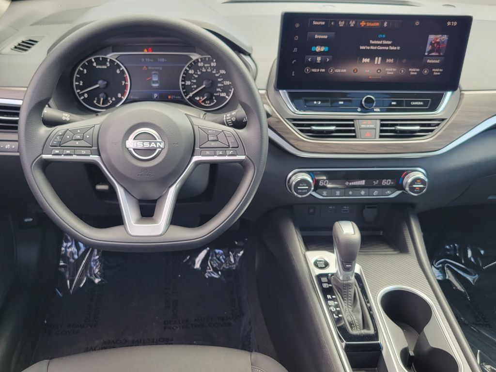New 2026 Nissan Altima 2.5 SV w/ SV Special Edition Package FWD image 4