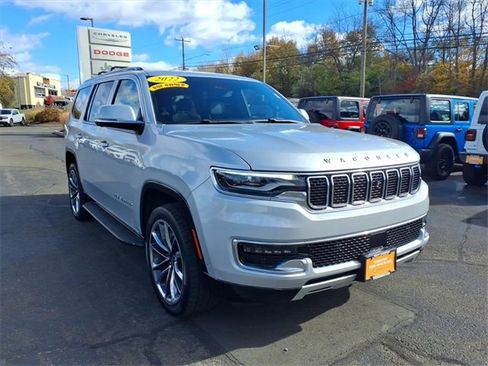 Used 2022 Jeep Wagoneer Series II w/ Convenience Group I image 7