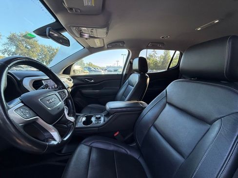 Used 2020 GMC Acadia SLT AWD/4WD image 18