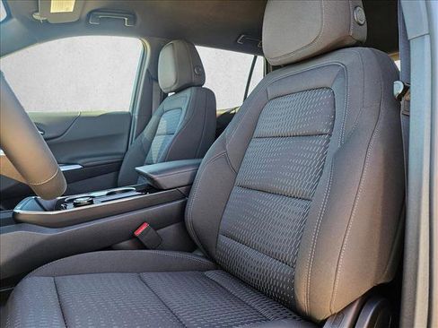 New 2026 Chevrolet Equinox LT image 4