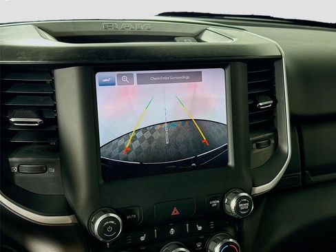 Used 2022 RAM 1500 Big Horn AWD/4WD image 6